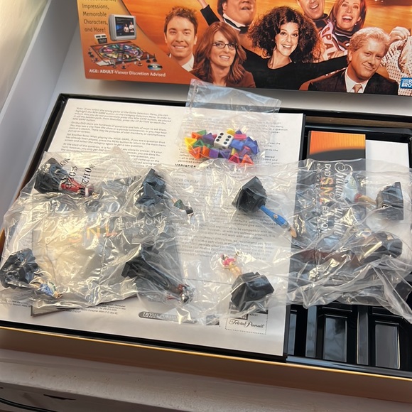 Trivial Pursuit DVD SNL Edition Saturday Night Live Parker Brothers 2004 Game - Picture 2 of 16